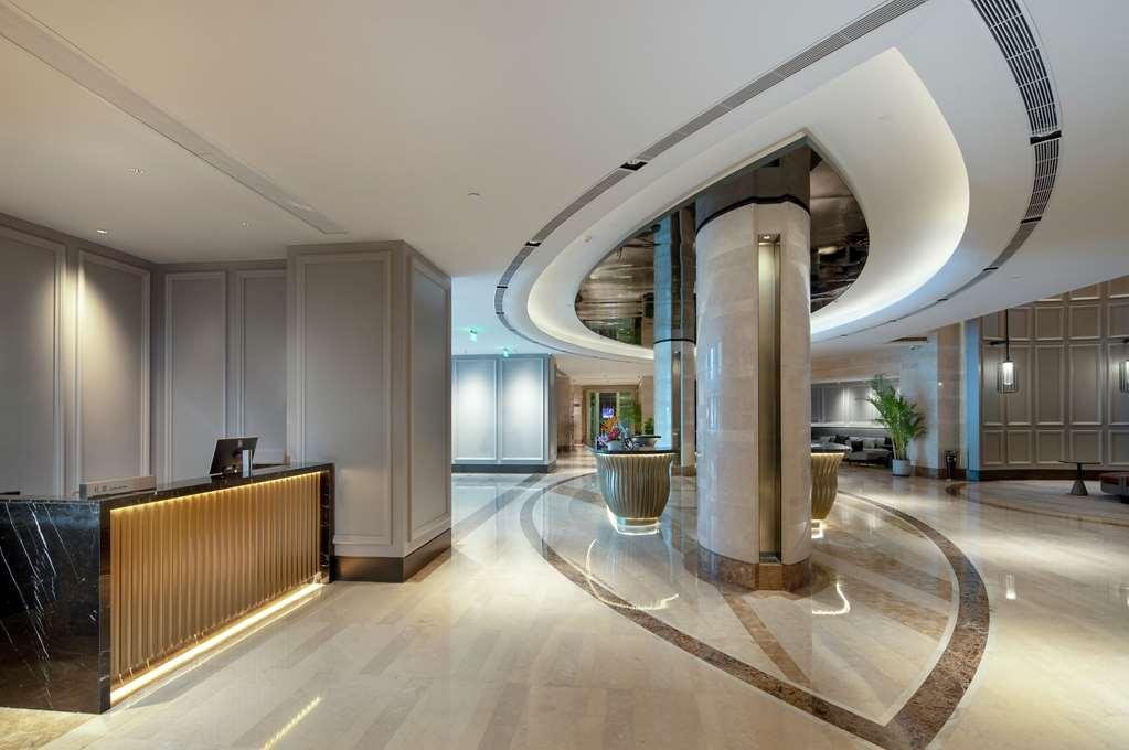 Doubletree By Hilton Jing'an Hotel *