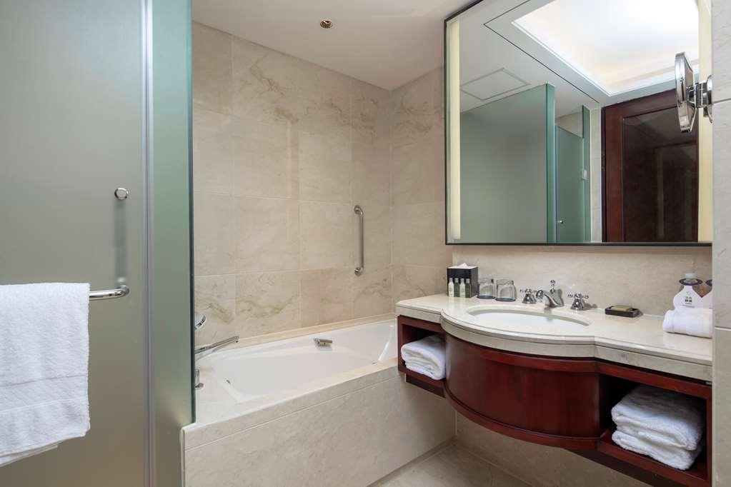 Doubletree By Hilton Jing'an Hotel